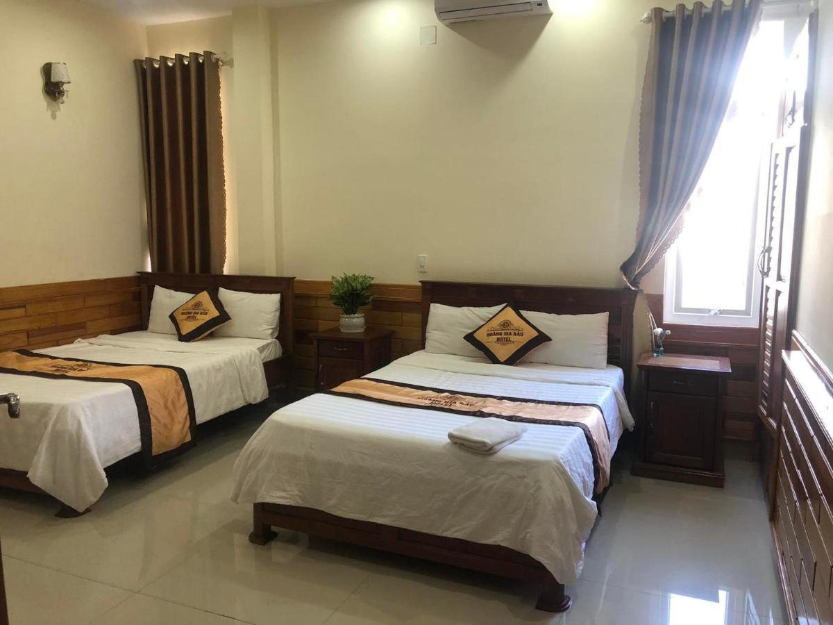 Hoang Gia Bao Hotel Kon Tum Exteriör bild