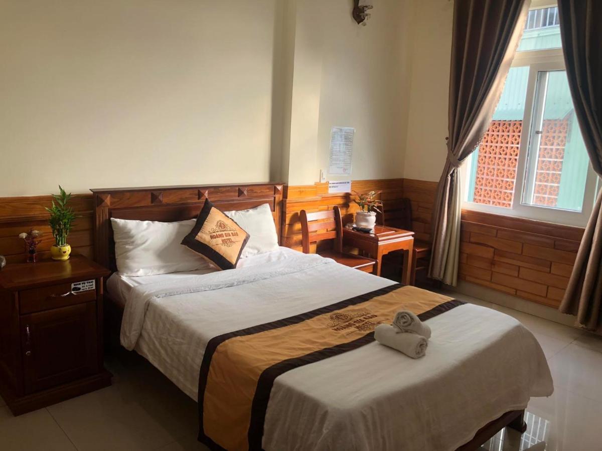 Hoang Gia Bao Hotel Kon Tum Exteriör bild