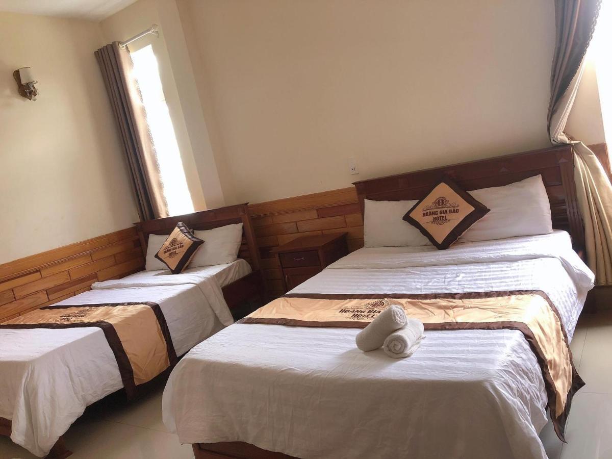 Hoang Gia Bao Hotel Kon Tum Exteriör bild