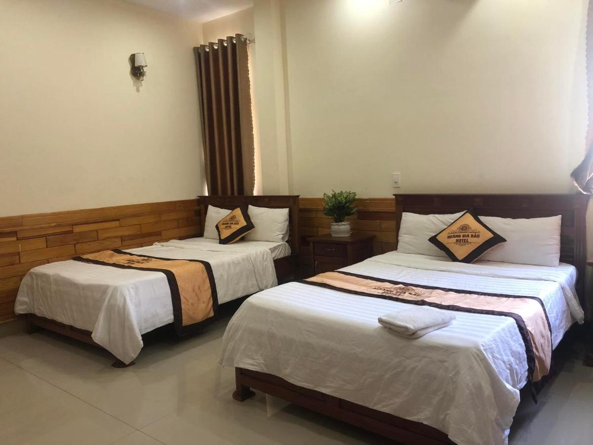 Hoang Gia Bao Hotel Kon Tum Exteriör bild