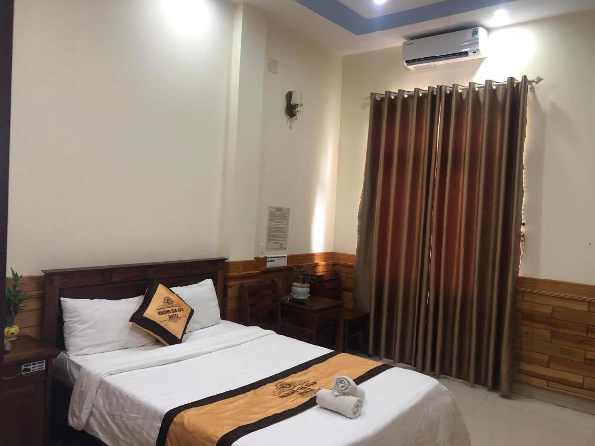 Hoang Gia Bao Hotel Kon Tum Exteriör bild