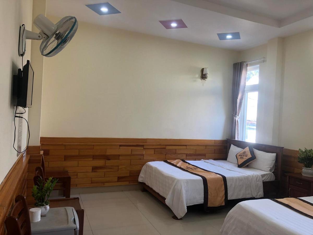 Hoang Gia Bao Hotel Kon Tum Exteriör bild