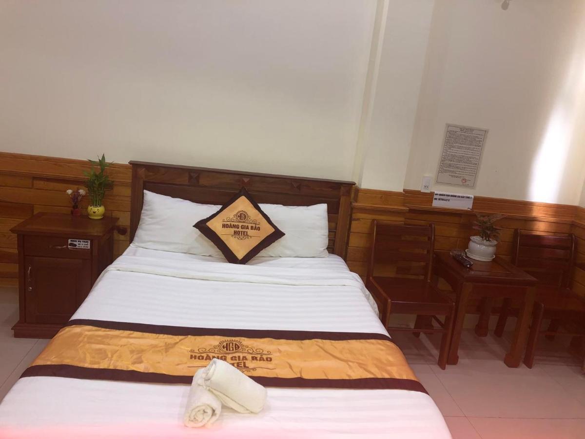 Hoang Gia Bao Hotel Kon Tum Exteriör bild