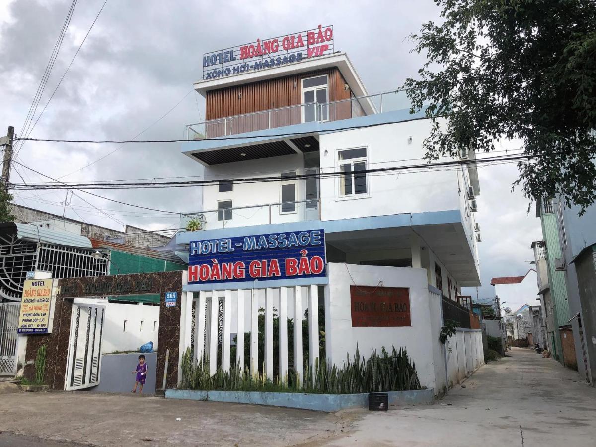 Hoang Gia Bao Hotel Kon Tum Exteriör bild